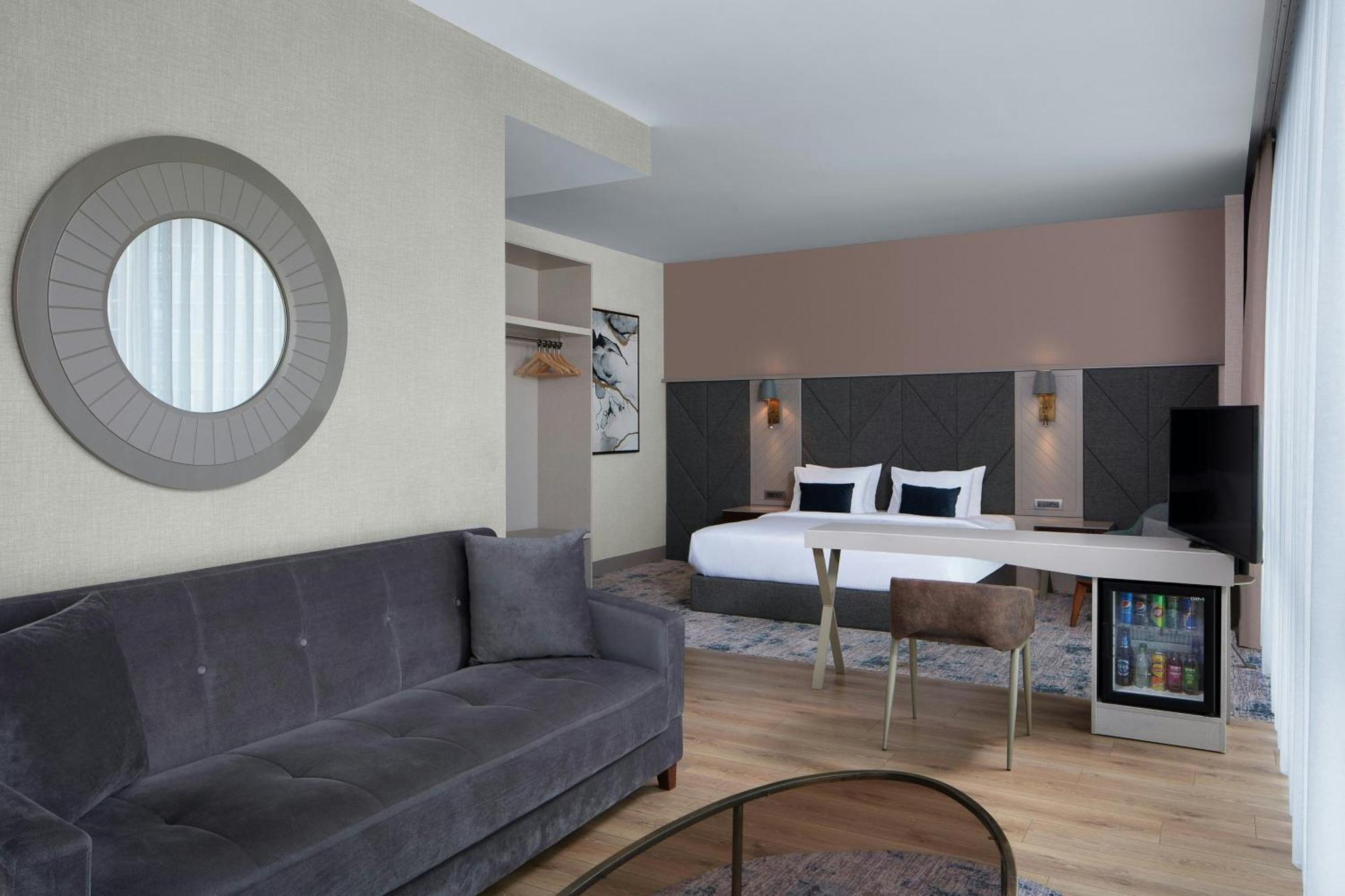Delta Hotels By Marriott Istanbul Vadi Exterior foto