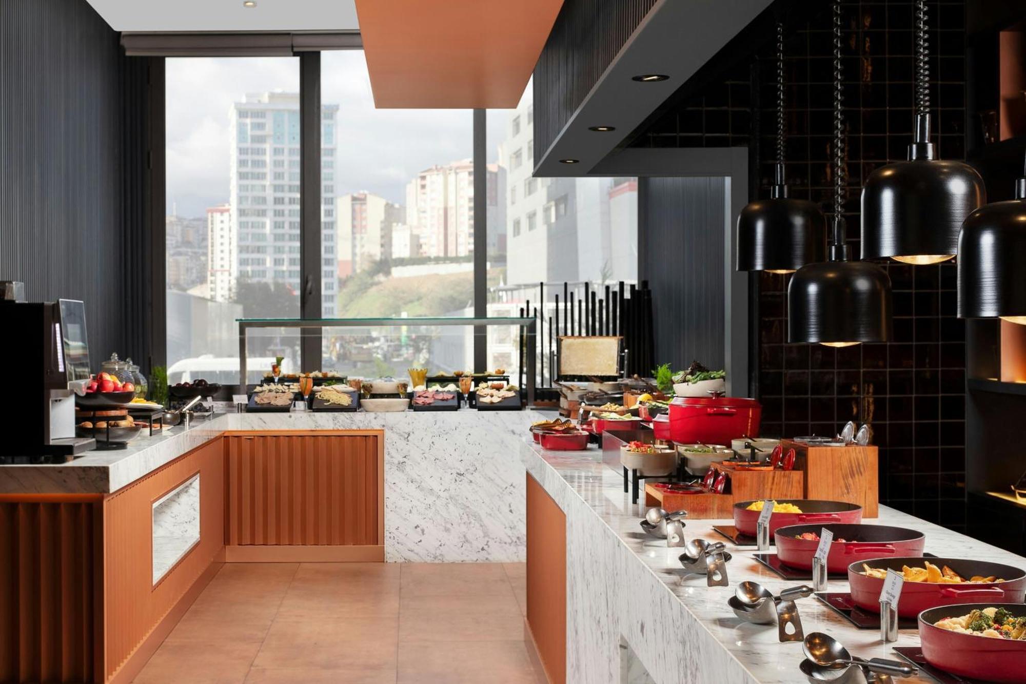 Delta Hotels By Marriott Istanbul Vadi Exterior foto